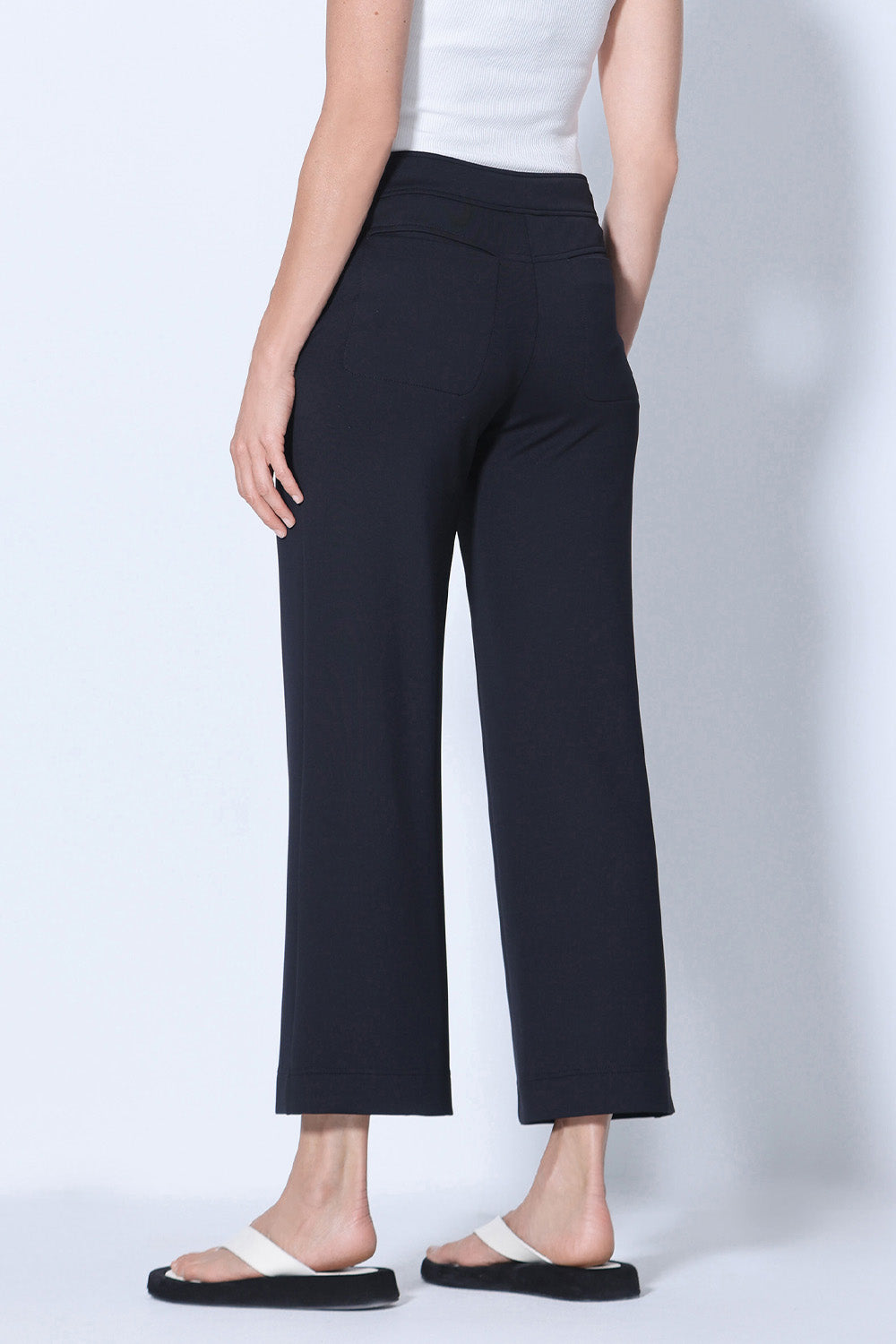 Color 001 - 4 - AMAIA Pants:K_370_001_4.jpg