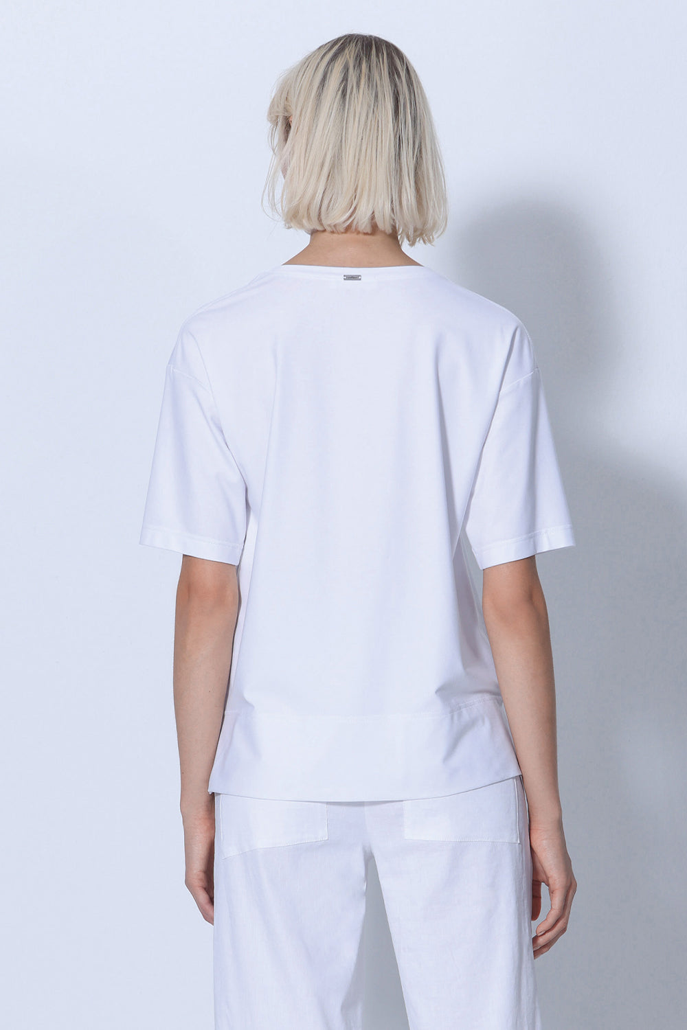 Color 800 - 4 - LOU Shirt_405_800_4.jpg